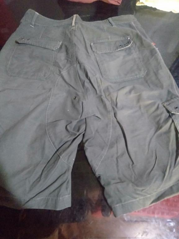 Pre Loved Triple Five Nyc Cargo Men S Shorts Men S Fashion Bottoms Shorts On Carousell