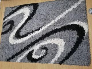 Shaggy carpet thick and heavy 120x170cm