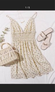 SHEIN Ditsy Floral in Beige