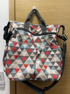 （分類：）位於 。 由 a.akl 提交（商品編號 1074763454，圖片 1）。簡介： 。