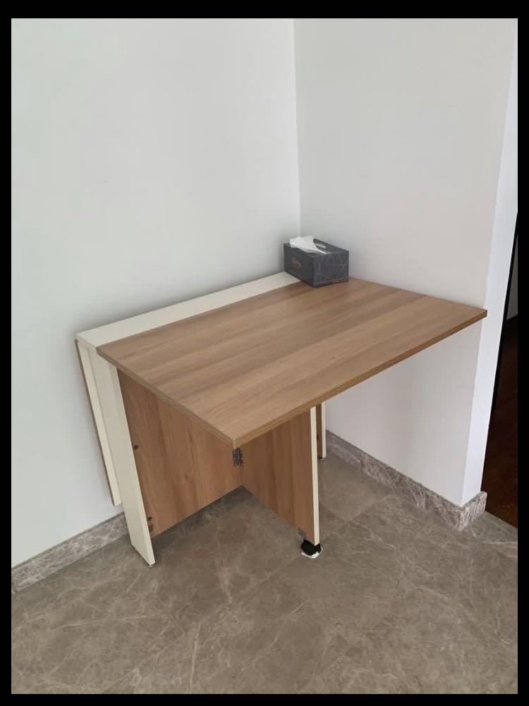Slim foldable shop table