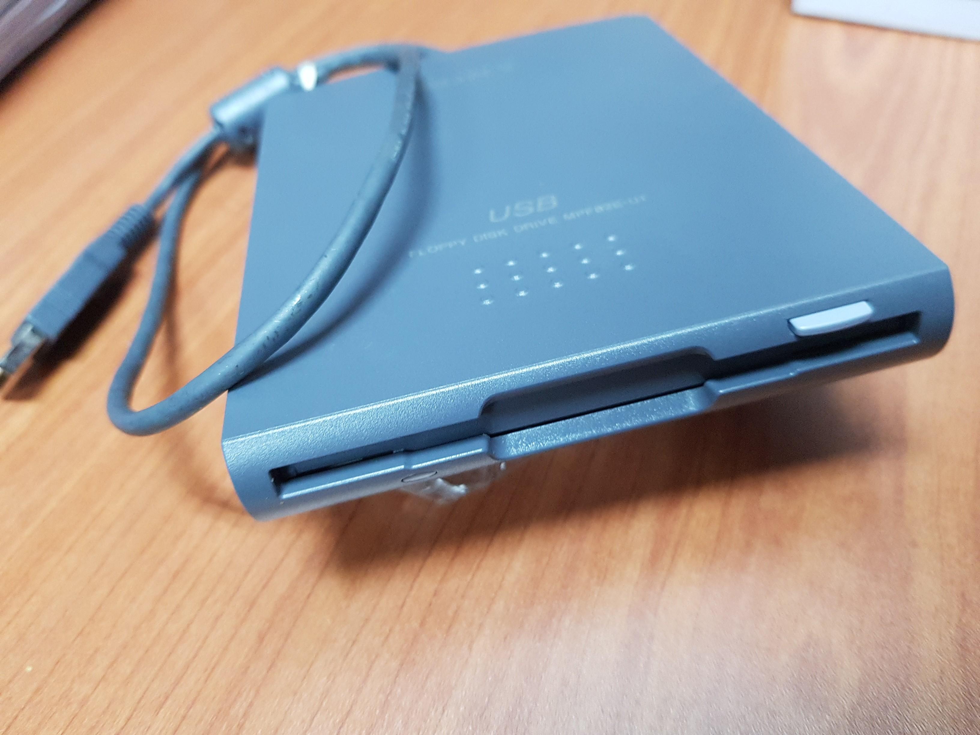Sony USB Floppy Disk Drive, Computers & Tech, Parts & Accessories, Hard Disks & Thumbdrives on