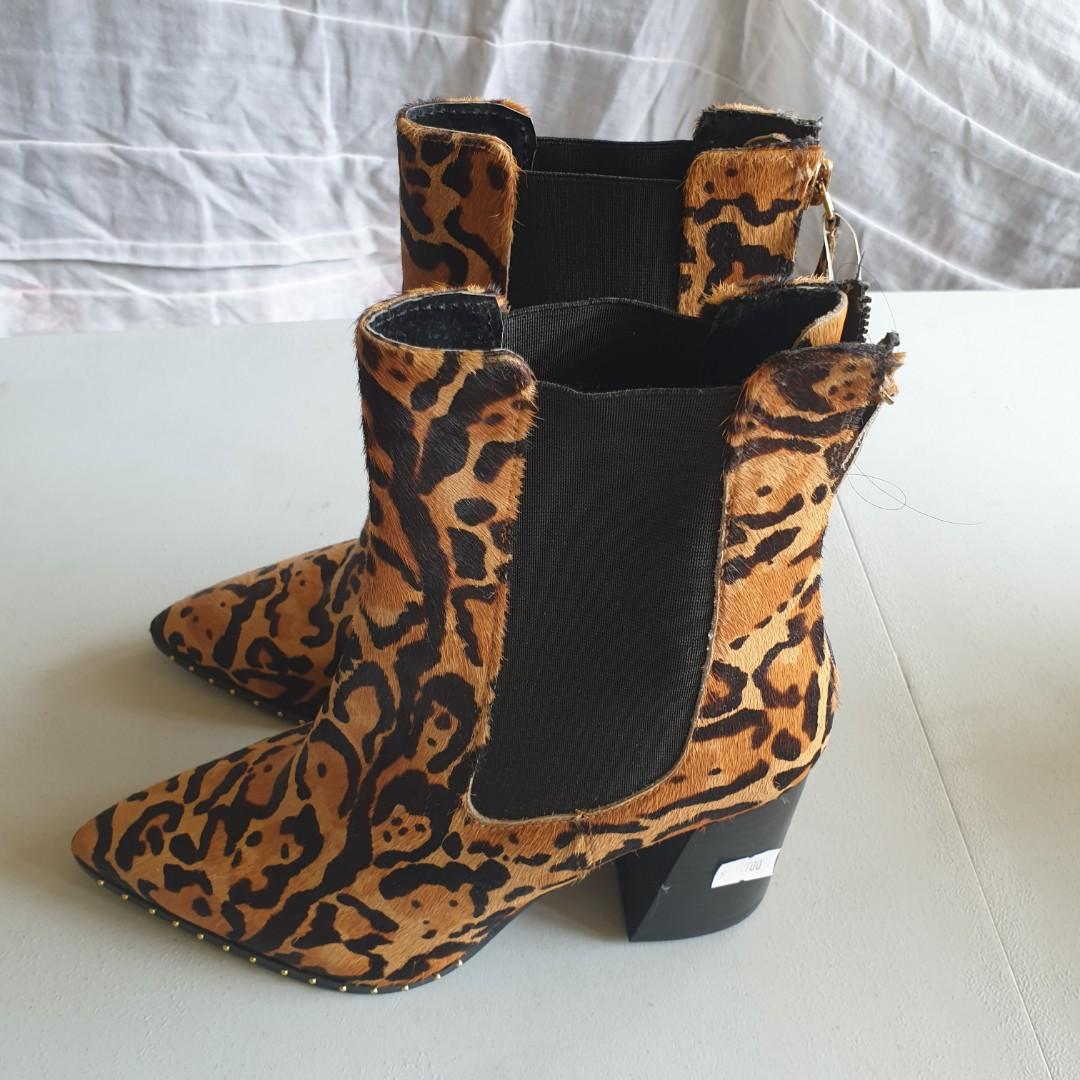 Leopard print on sale boots topshop