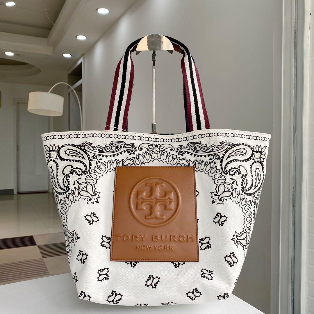 Tory Burch Gracie Reversible Printed Canvas Tote Bag, Women's Fashion, Bags  & Wallets, Tote Bags on Carousell