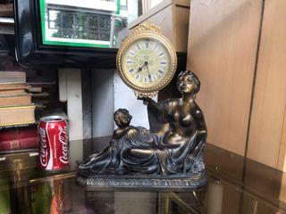 vintage Victorian Mother & Child Seiko mantle quartz clock as-is