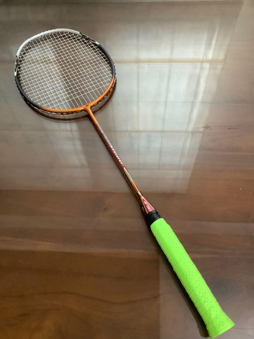 YONEX ARMORTEC 800 Offensive, Sports Equipment, Sports  Games, Racket   Ball Sports on Carousell