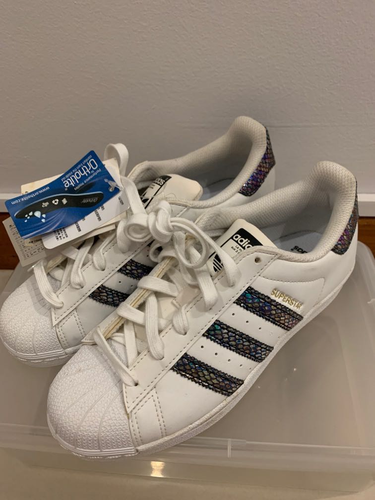 Adidas hotsell mermaid superstars