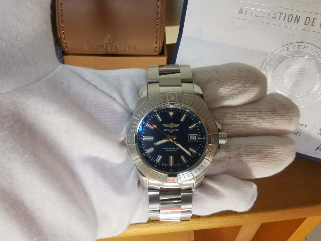 Breitling Avenger 43 A17318101C1A1 Blue dial Luxury Watches on