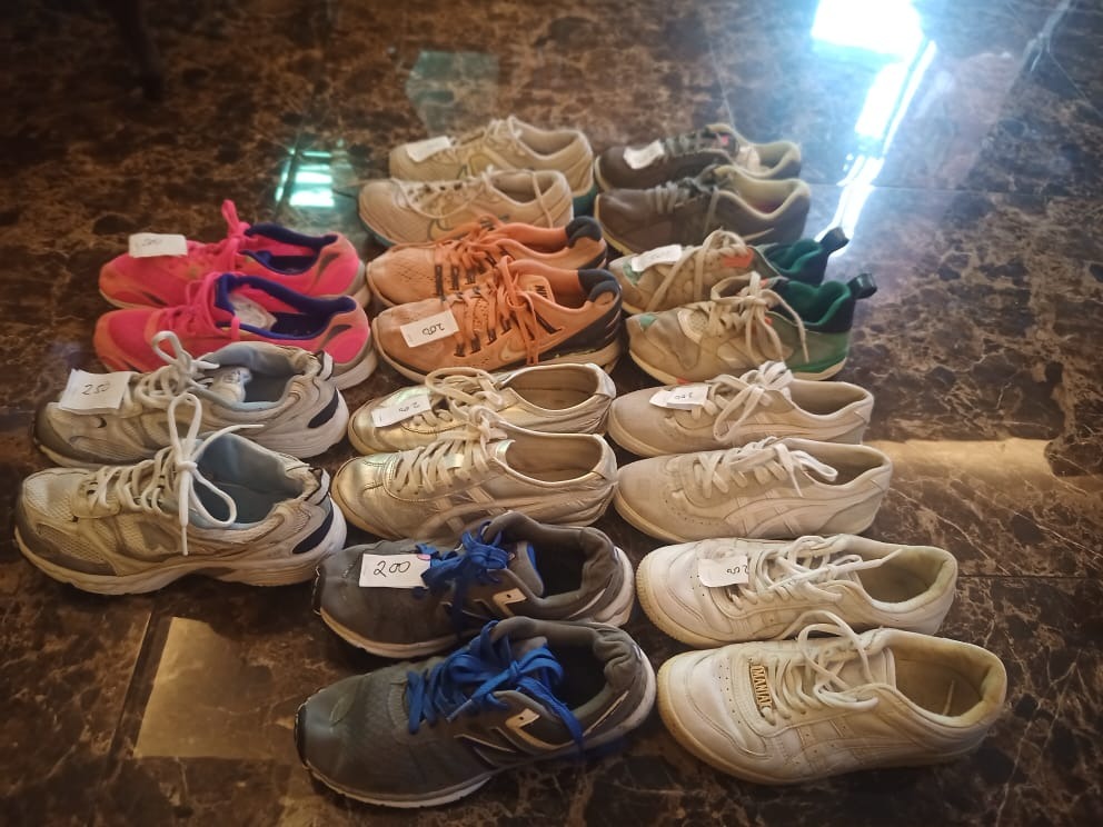 Branded ukay ukay store shoes