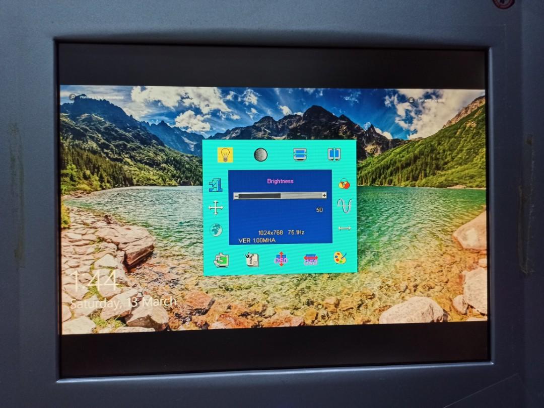 Dell Console FP15 KVM rack mount, Computers & Tech, Parts & Accessories, Computer Parts on Carousell