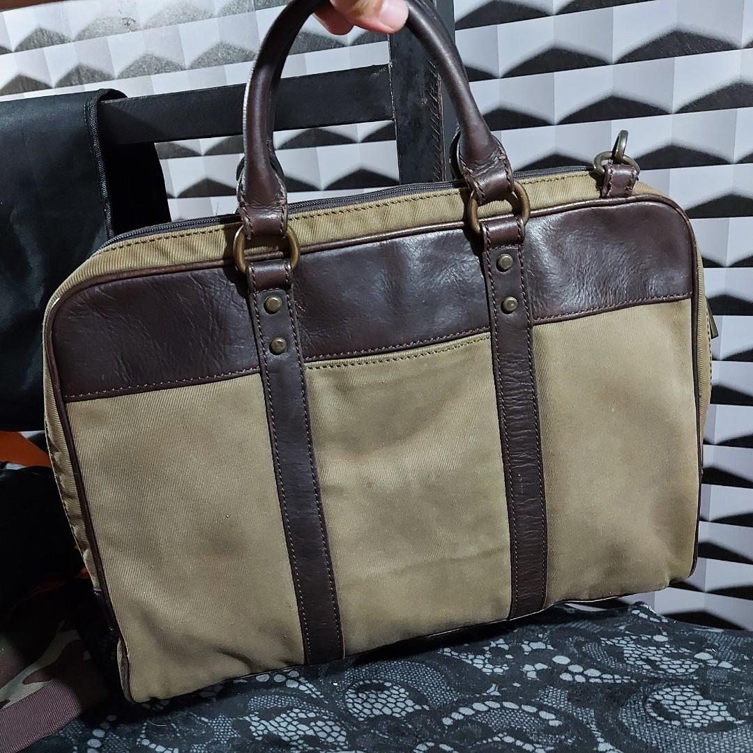 Fossil laptop bag, messenger bag, Men's Fashion, Bags, Briefcases on Carousell