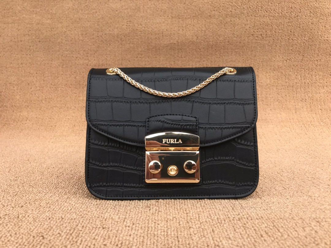 Furla metropolis belvedere shop