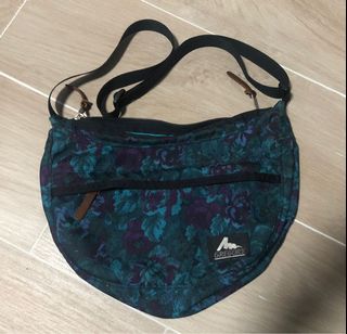 （分類：）位於 。 由 ngedison 提交（商品編號 1075028340，圖片 1）。簡介： 。