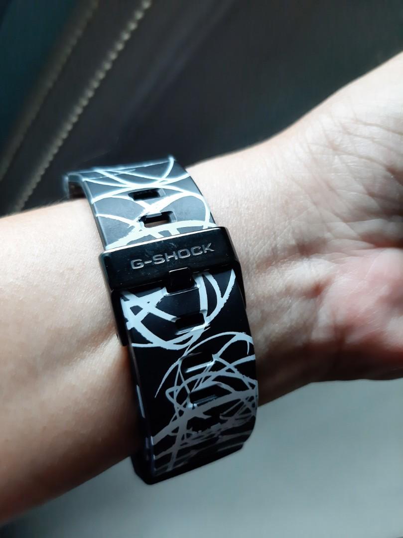 G-shock x Futura (Category: Men's Watches) located in Makati City. Submitted by doctord (Listing ID 1074890190, Image 3). Description: Like new GDX6900FTR-1 atomic pattern Casio G-shock. Collab with graffiti artist Futura limited edition. Complete set..