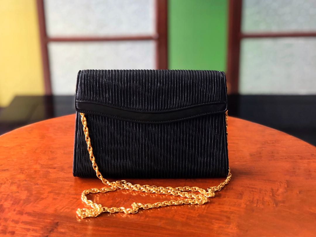 Hanae mori sling bag price clearance
