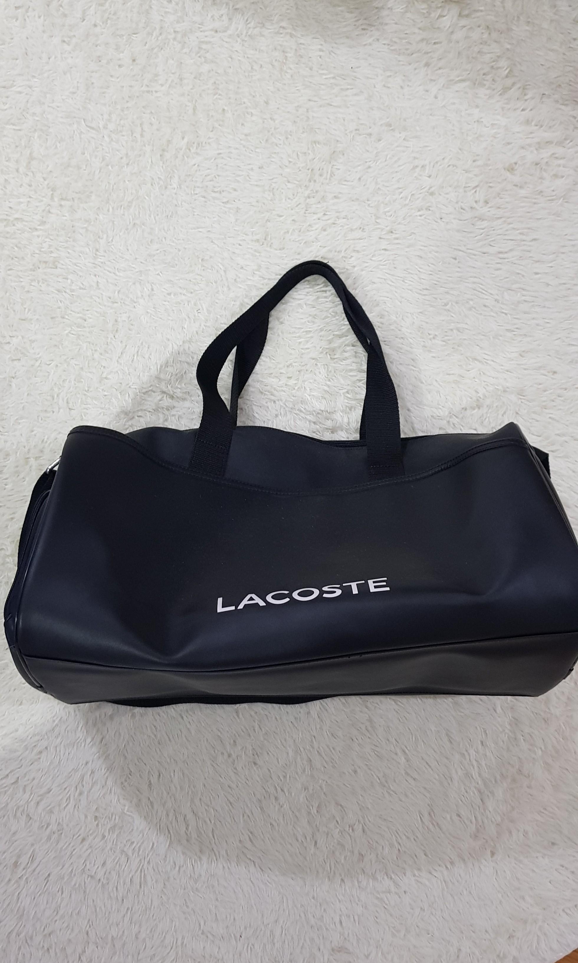 Spectacle Sammenlignelig Ambassade Lacoste Men's SPORT Ultimum Roll Bag, Men's Fashion, Bags, Briefcases on  Carousell