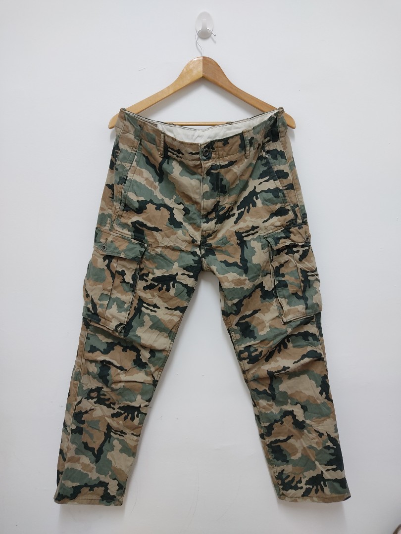 LEVI S Cargo Camo Pants Men s Fashion Bottoms Trousers on Carousell
