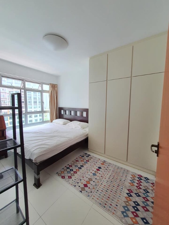 (Category: ) located in . Submitted by qing92 (Listing ID 1074890121, Image 1). Description: .
