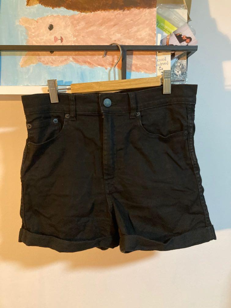 Shorts 28 waist clearance