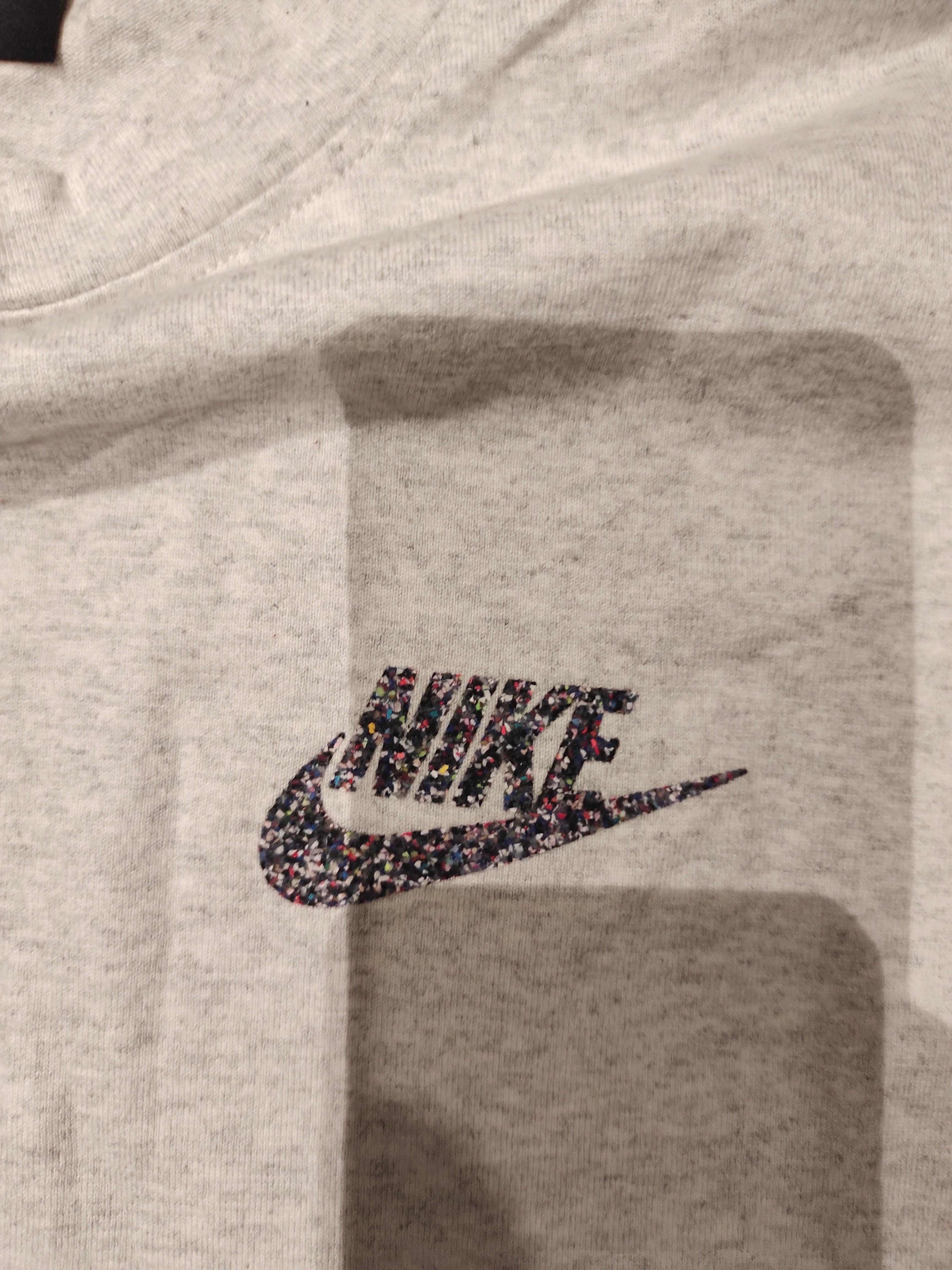 NIKE J.U SIDE LOGO boxy type (Category: Activewear) located in Del Monte. Submitted by fngrxxx (Listing ID 1074881671, Image 3). Description: never been use can pass as new...