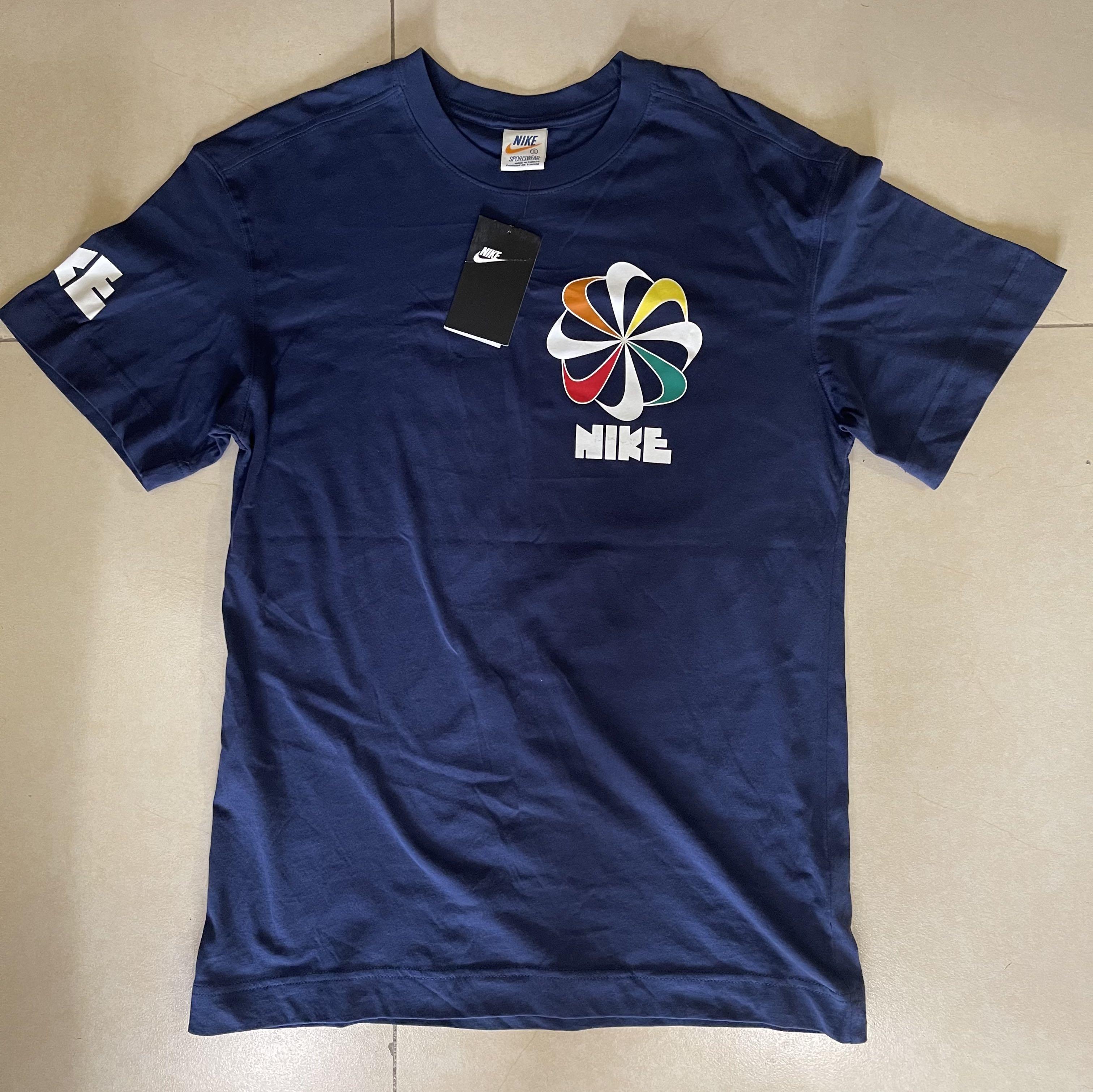 nike pinwheel tee