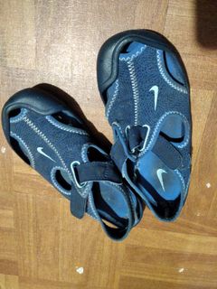 (Category: ) located in . Submitted by cahrol (Listing ID 1074894856, Image 1). Description: .