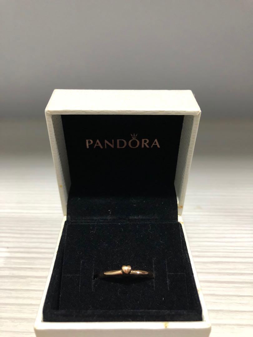 Gold hearts of pandora ring top