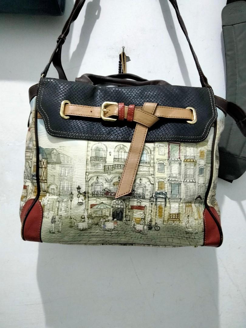 Sonovi best sale sling bag