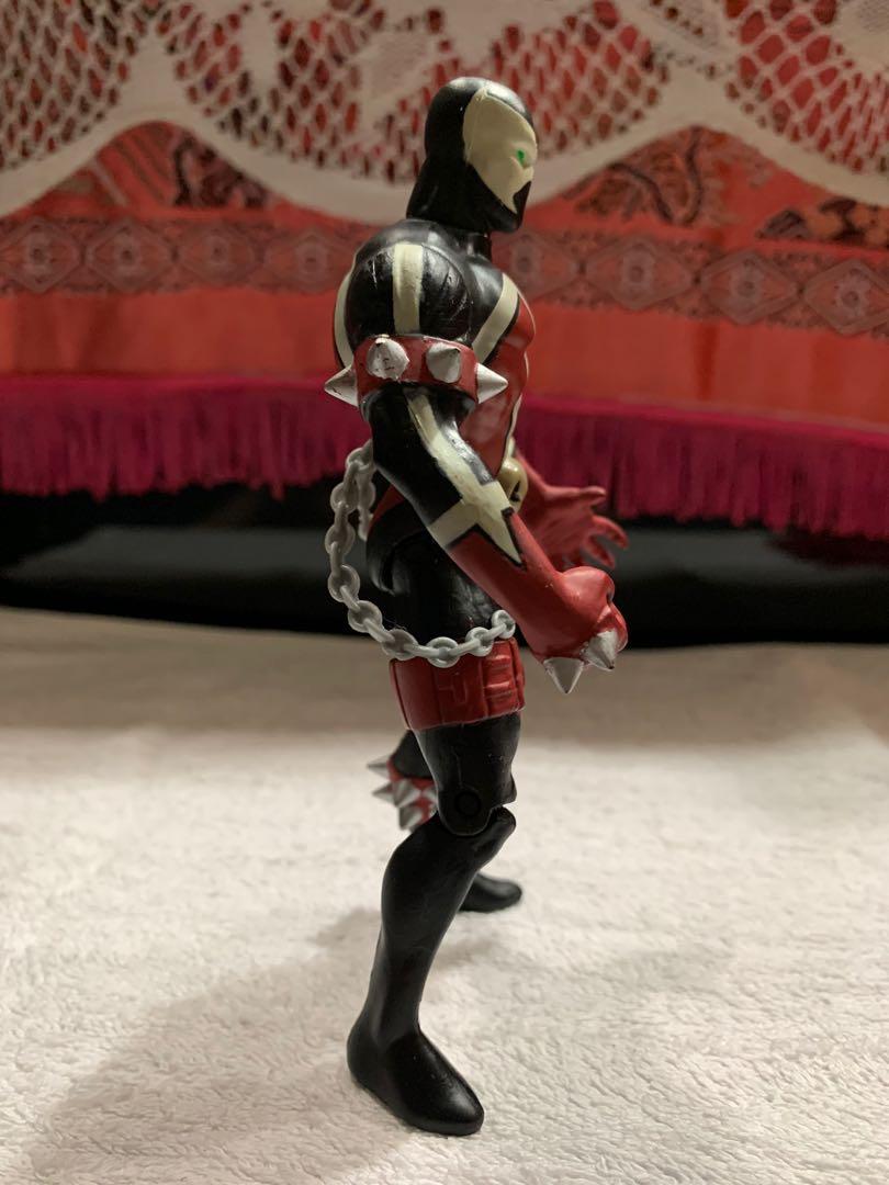 Spawn (Category: Toy Figures) located in Singapore. Submitted by stewy (Listing ID 1075029429, Image 3). Description: This authentic and vintage toy was bought during the released of Spawn movie in 1997. All the parts and finishings of the toy is still in very good condition. .