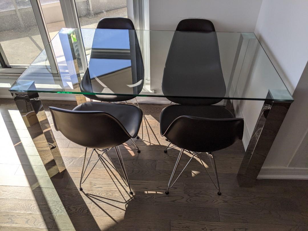 Structube table hotsell and chairs