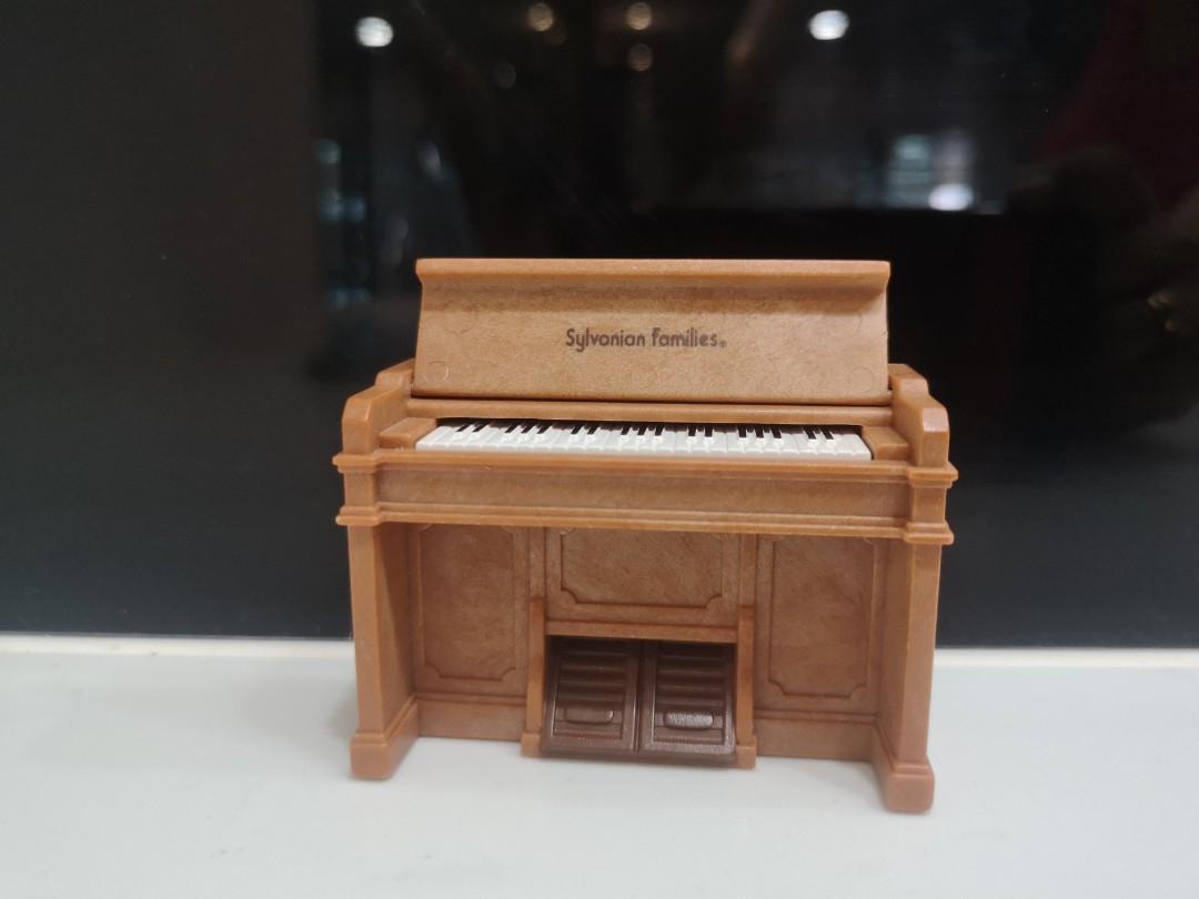 Sylvanian Families Piano