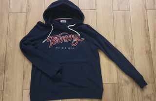 (Category: ) located in . Submitted by shopperingsg (Listing ID 1074964744, Image 1). Description: .