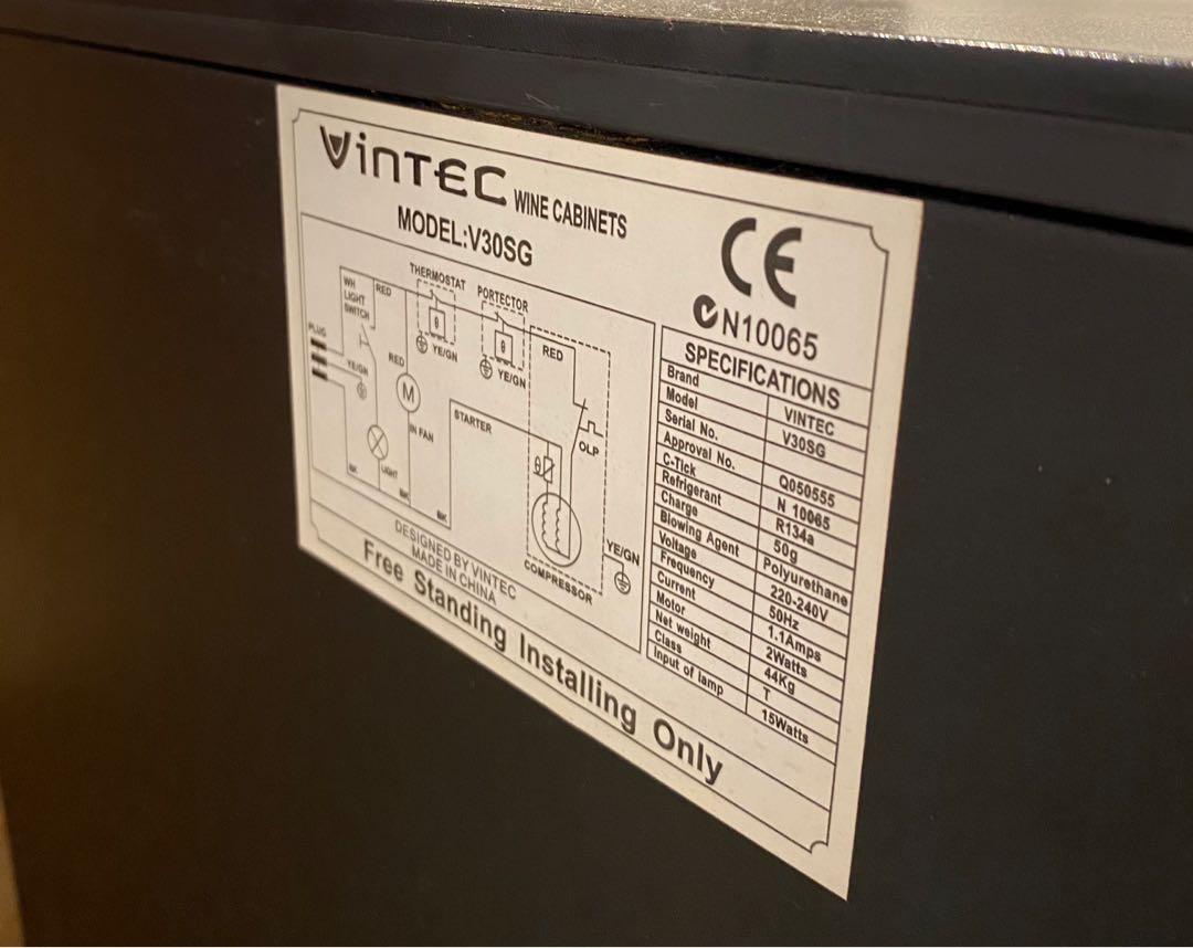 Vintec V30SG Wine Fridge, TV & Home Appliances, Kitchen Appliances