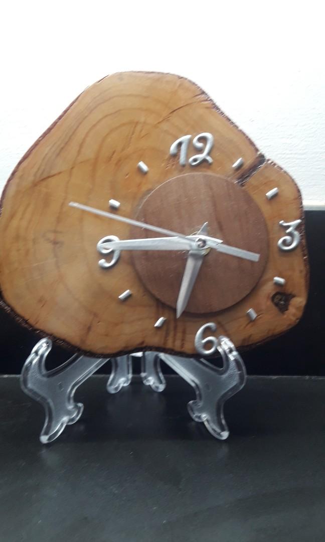 Wall/Table Wooden Clock (Category: Clocks) located in Paranaque City. Submitted by ohselle (Listing ID 1074960153, Image 2). Description: Hand made chopping board clock Size Small Dimension: W 7"X Ht 7" X 1" thick.