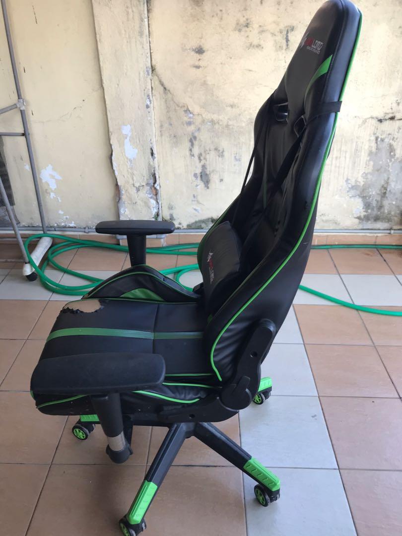 Warlord hotsell gaming chair