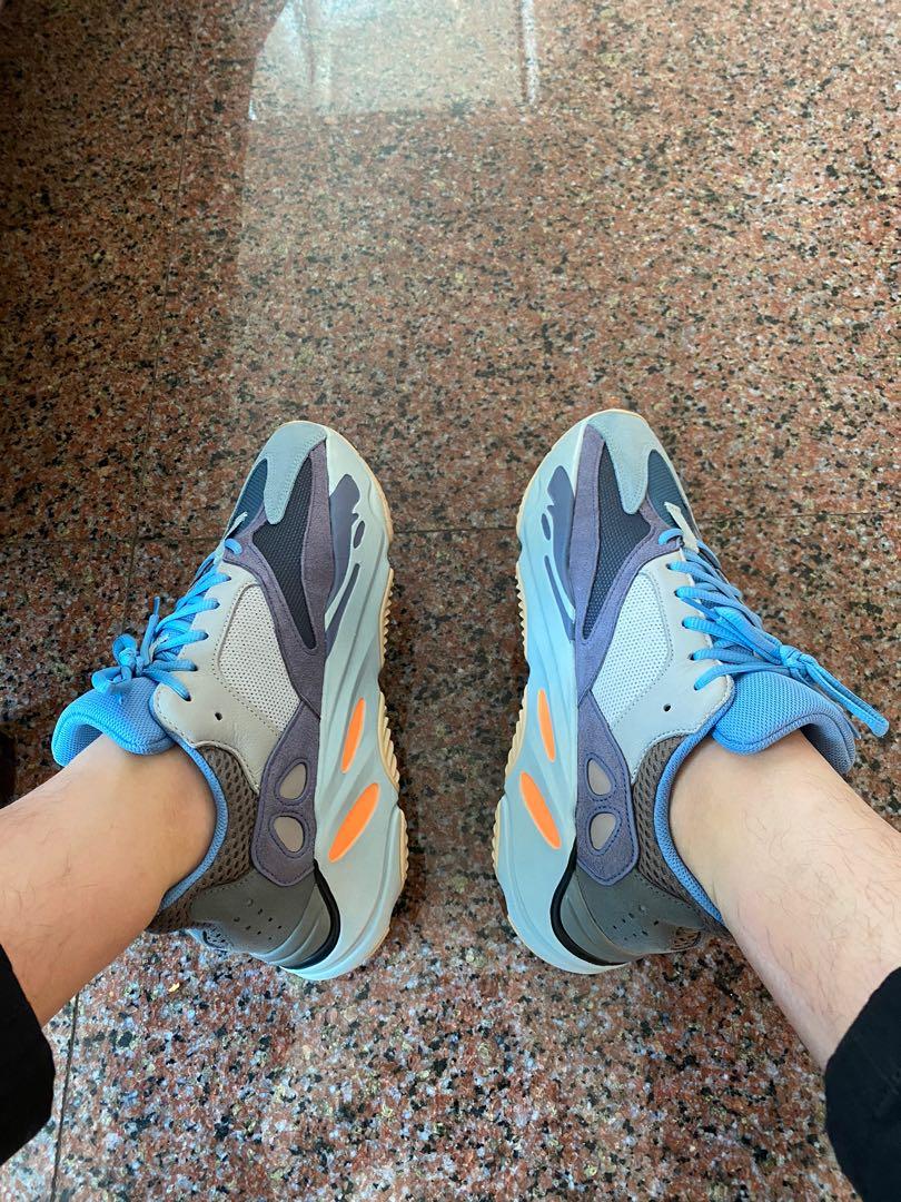 Carbon blue 700 on feet discount