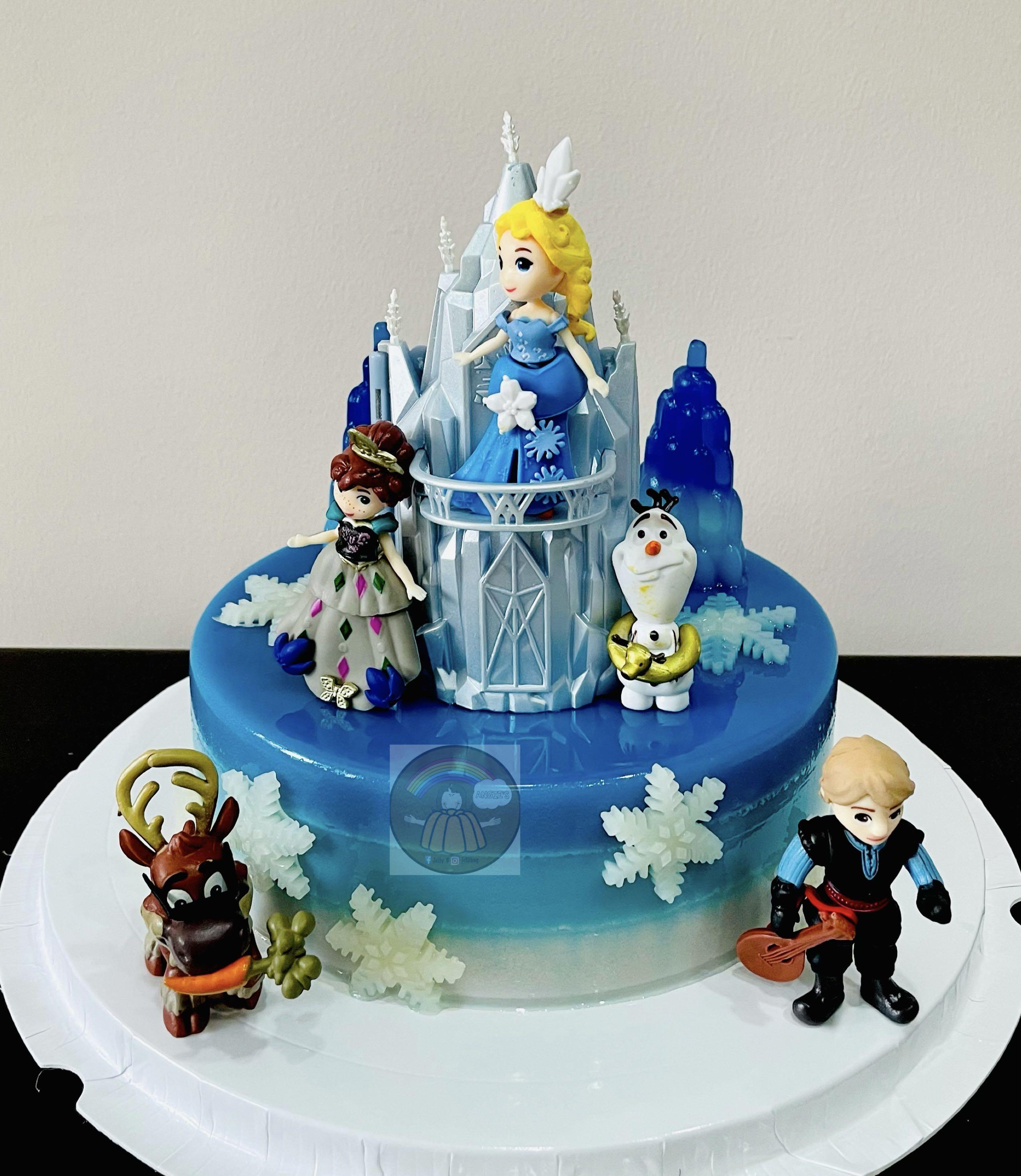 Disney's Frozen Cake - CakeCentral.com