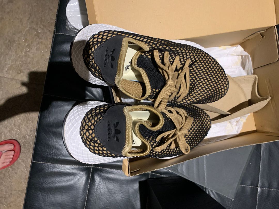 adidas deerupt cardboard