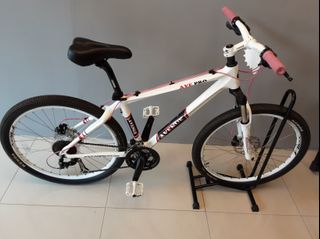 (Category: ) located in . Submitted by trenbikes (Listing ID 1075070404, Image 1). Description: .