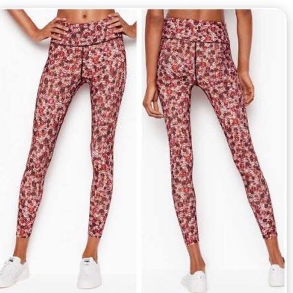 BNWT Victoria Secret Sport total knockout Ruby Red Gemstones jewels print  High Rise Tights Leggings yoga pants (S Size), Women's Fashion, Activewear  on Carousell