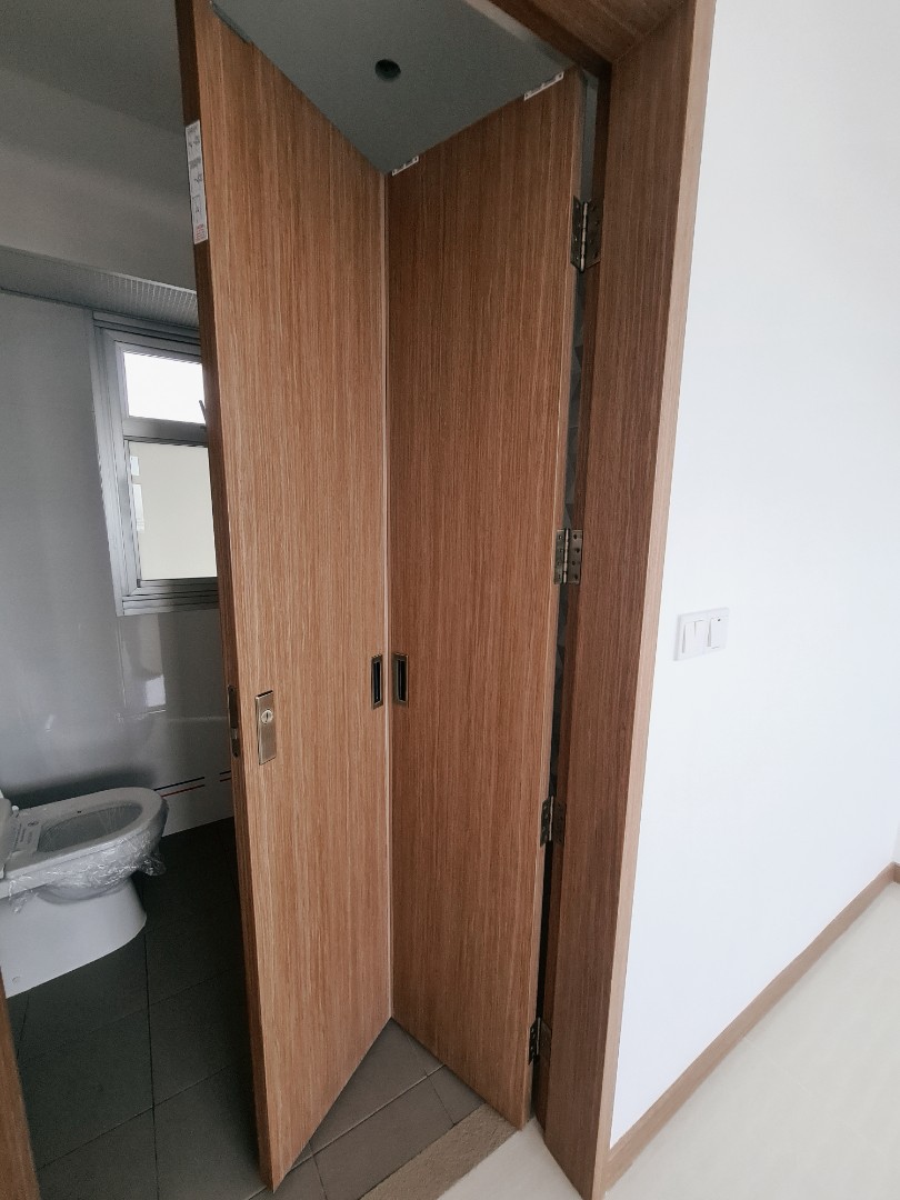 BTO Bifold toilet door, Furniture & Home Living, Bathroom & Kitchen
