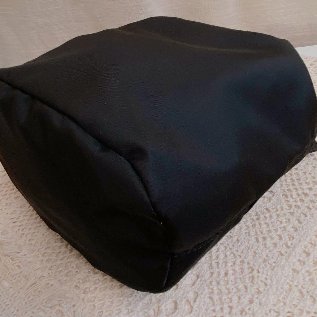 Burberry BLACK PHOEBE POUCH Carousell