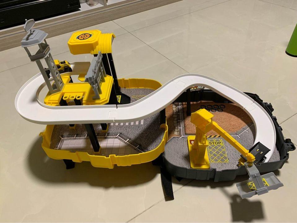 Car / bulldozer playset, Hobbies & Toys, Toys & Games on Carousell