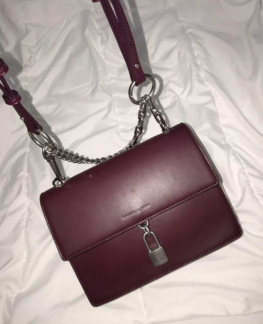 Charles and keith red chain sales bag