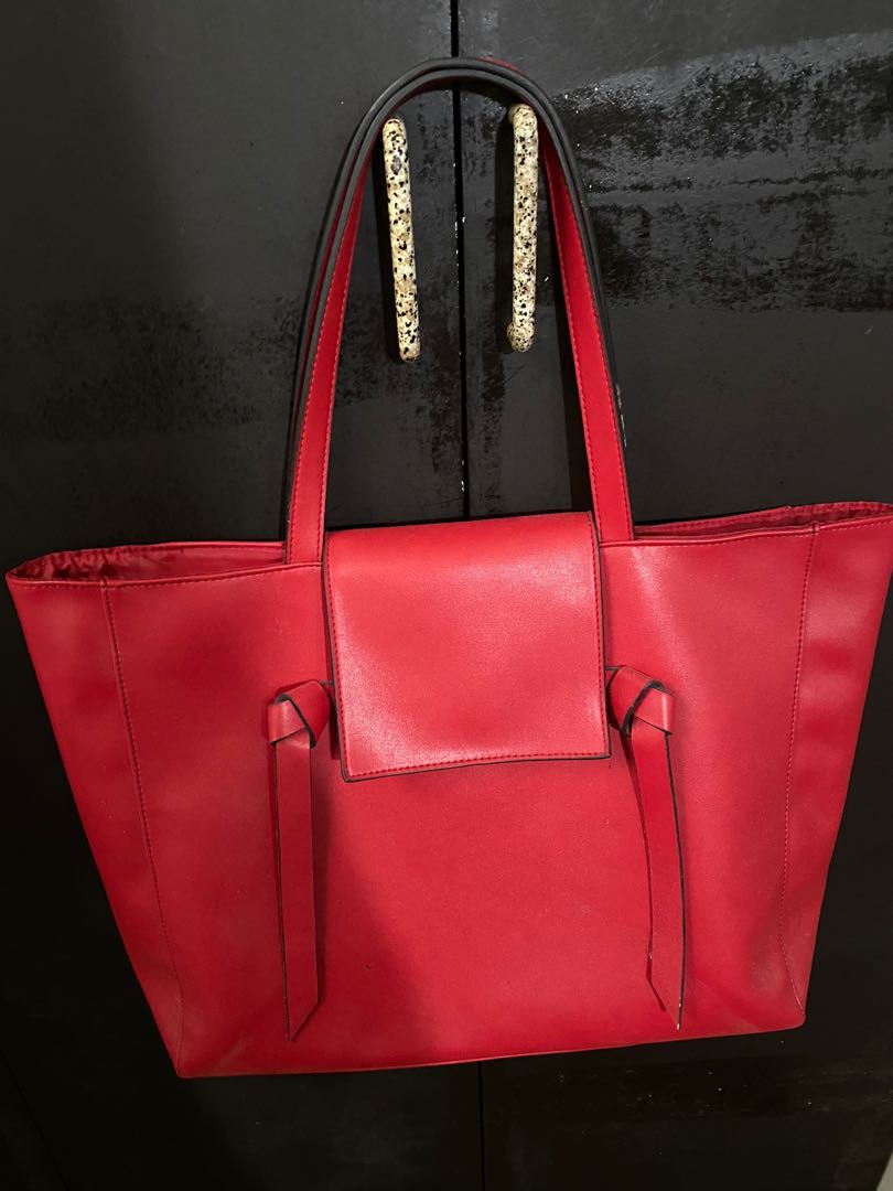 Elizabeth Arden Tote Bag Red Women S Fashion Bags Wallets Purses Pouches On Carousell
