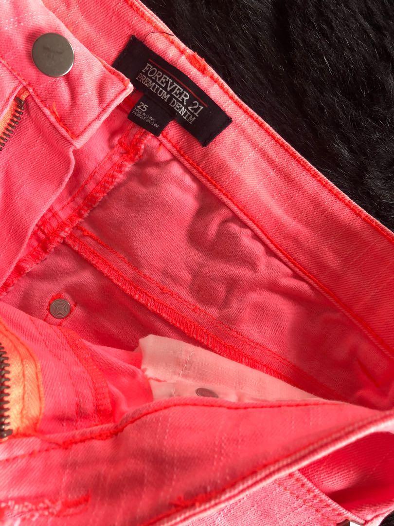 Forever 21 Denim Shorts (Category: Shorts) located in Quezon City. Submitted by monmonmon13 (Listing ID 1075117347, Image 3). Description: Forever 21 Denim Shorts Bright neon pink With front and back pockets Zipper functioning well In mint condition. No damages or stains. Size 25 / EU 34 / Extra Small Preloved ❤️ Newly-laundered for your safety 🥰.