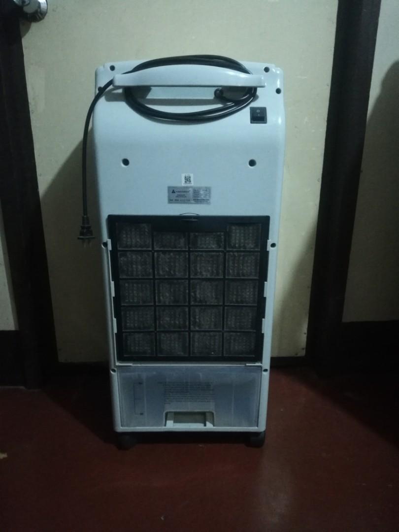 HANABISHI AIR COOLER HAC 400, TV & Home Appliances, Air Conditioning