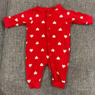 H&M Baby New Born Jumper Bodysuit Merah Motif Hati