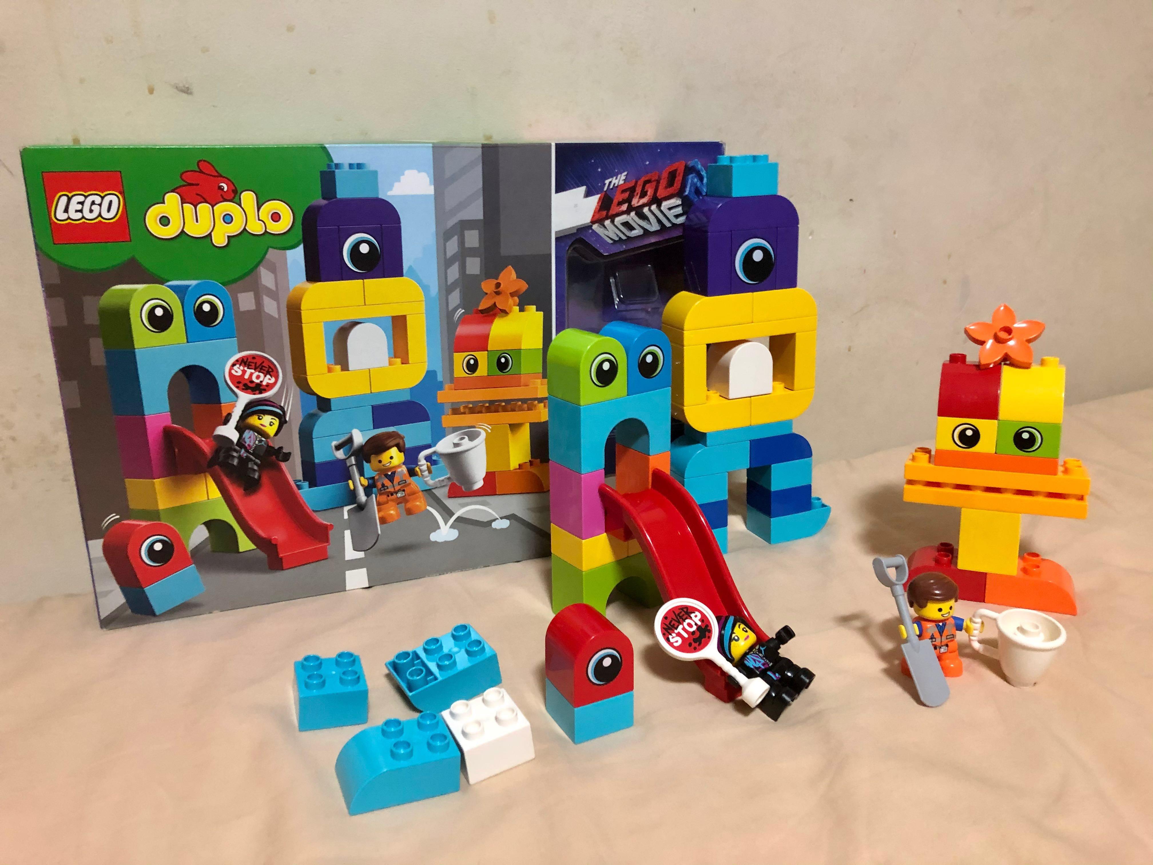 LEGO Duplo 10895 Emmet and Lucy s Visitors from the DUPLO Planet