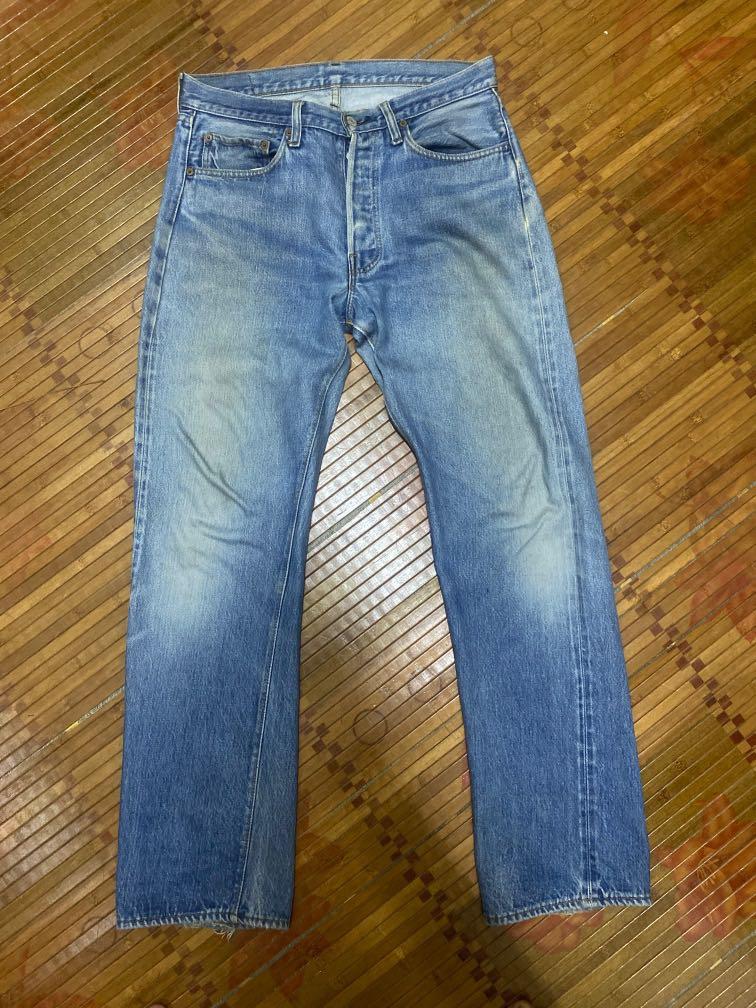 Levis Rindem button 6, Men's Fashion 